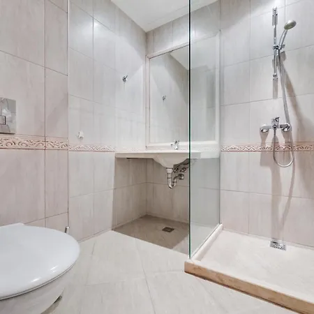 ат - Pool View شقة *