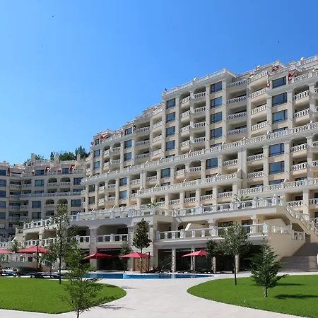 Appartement ат - Pool View